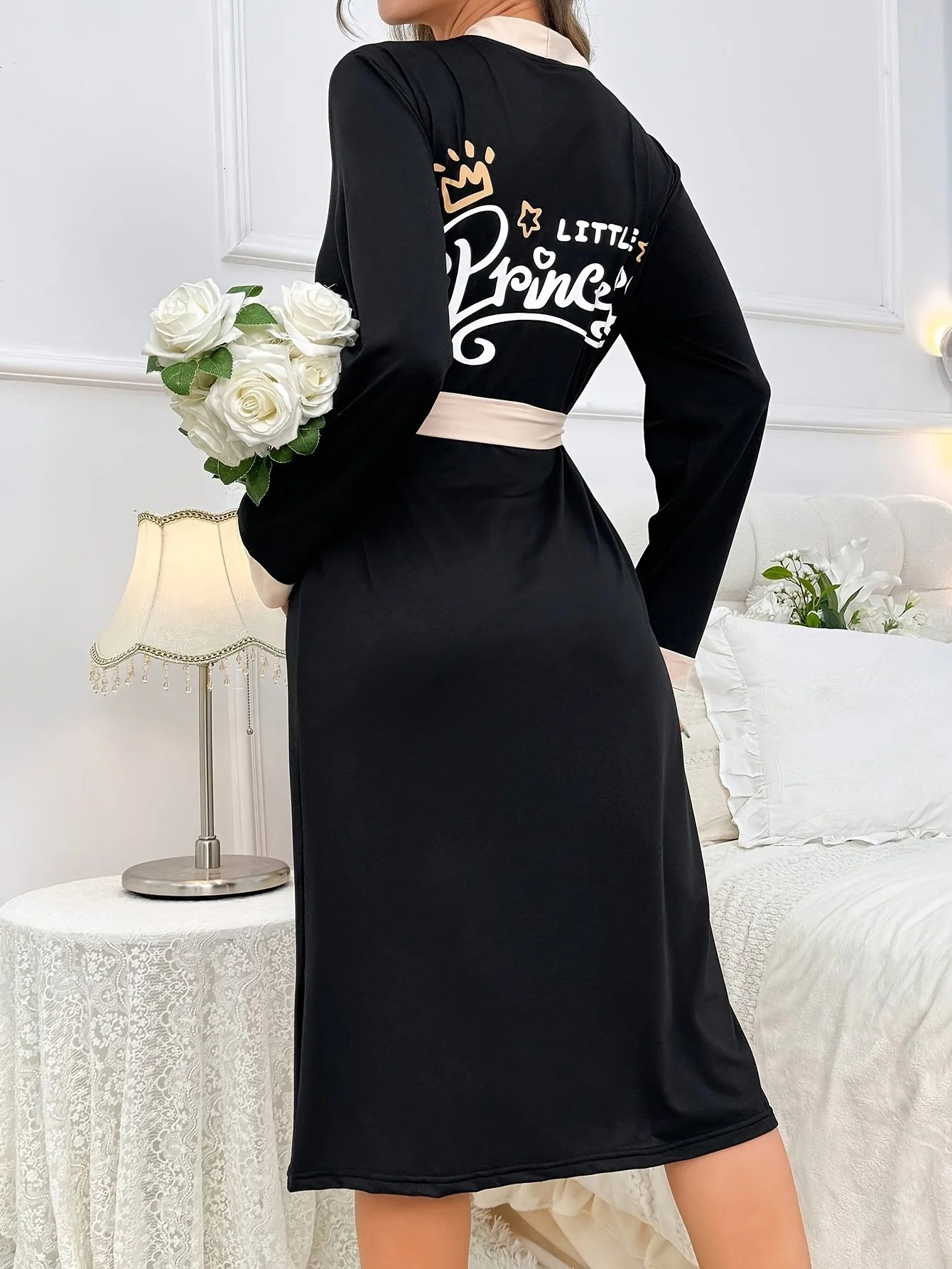 Women’s Nightgown Long Sleeve Elegant Black Gown