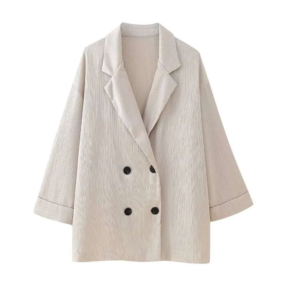 WHITE COAT