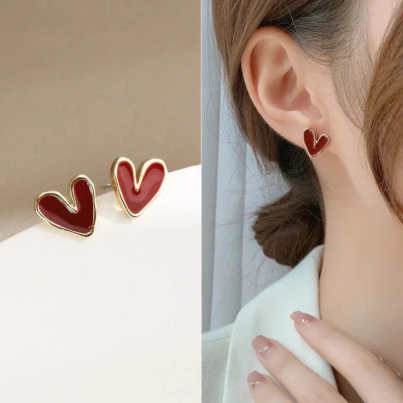 Red Heart Stud Earrings – Romantic Gold Outline Design