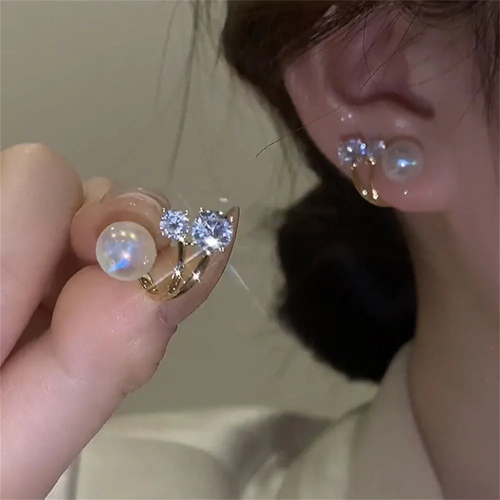 Korean Pearl Earrings – Crystal Rhinestone Luxury Design