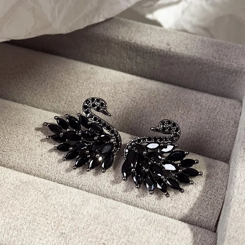 Swan Zirconia Earrings – Luxury Sparkle & Timeless Grace